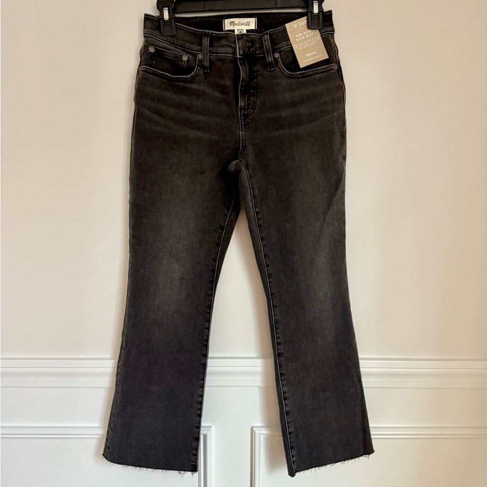 Madewell Petite Kick Out Crop Jeans in Washed Black: Raw Hem Edition